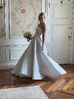 Anne Barge Wedding Dress